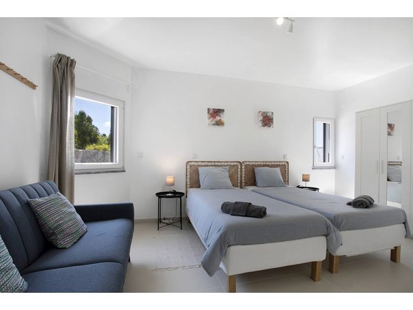 Holiday apartment in Oeste from £48 per night