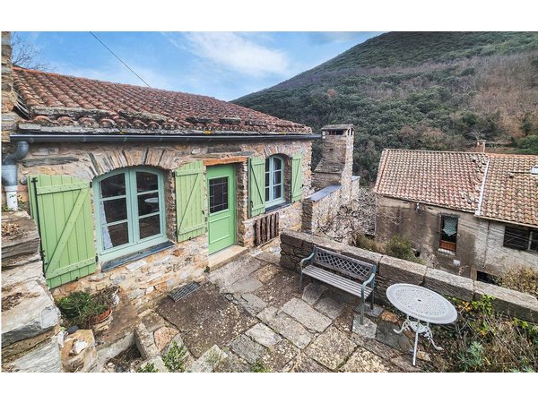 Holiday home in Hérault from £28 per night