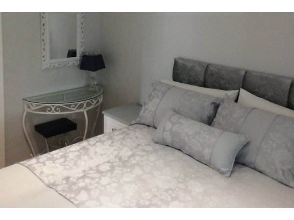 Holiday apartment in County Armagh from £87 per night