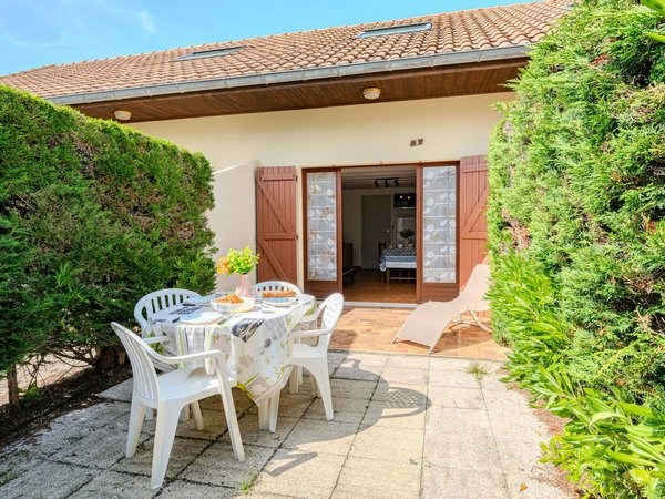 Holiday home in Landes from £54 per night