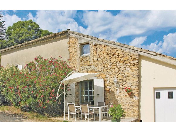 Holiday home in Gard from £42 per night
