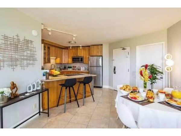 Holiday apartment in Maui from £722 per night