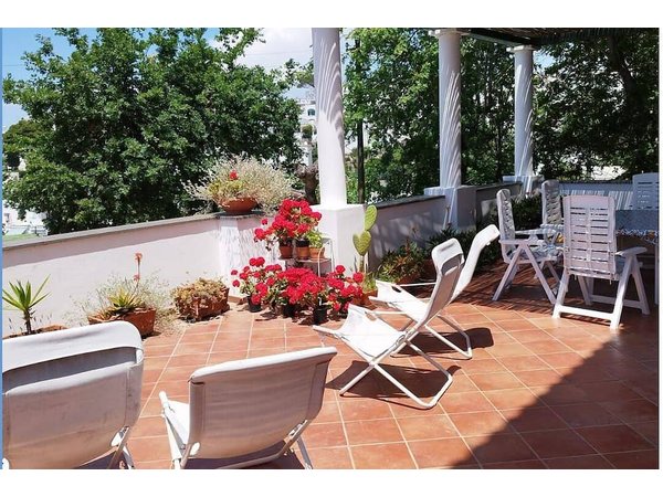 Holiday apartment in Anacapri from £226 per night
