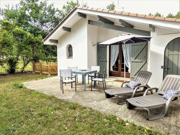 Holiday home in Landes from £53 per night