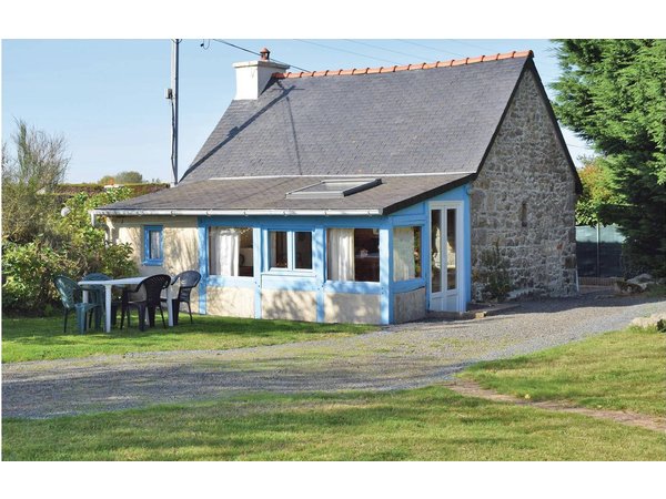 Holiday home in Pleubian from £41 per night