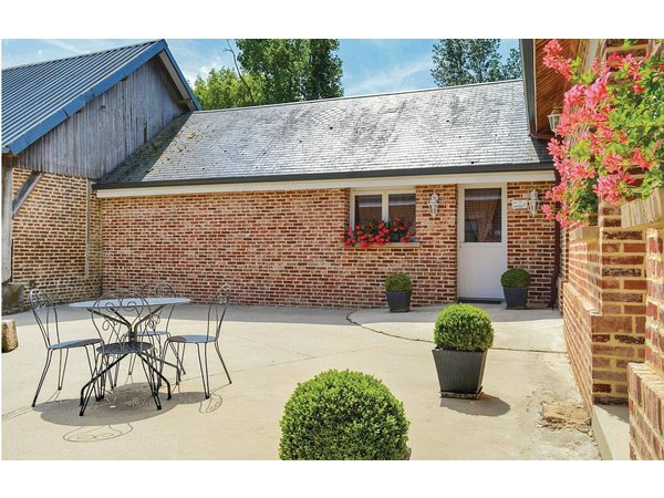 Holiday home in Somme from £53 per night
