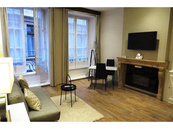 Holiday apartment in Lyon from £83 per night