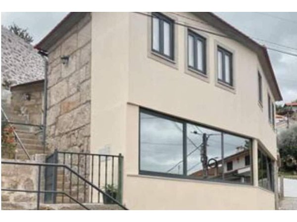 Holiday home in Cinfães from £136 per night