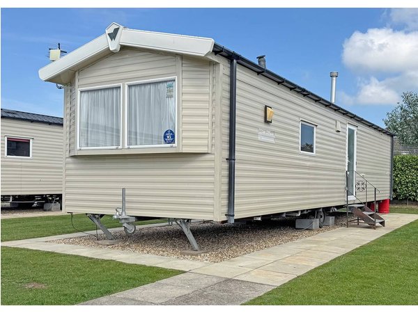 Camping in Midlands from £38 per night