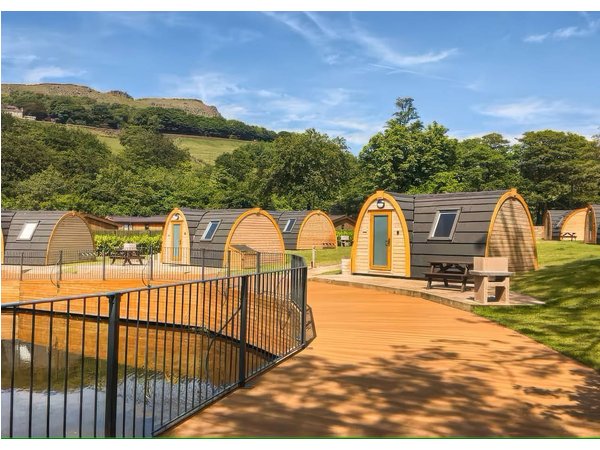 Holiday home in Oldham from £120 per night