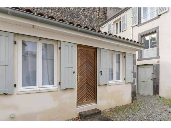 Holiday home in Auvergne from £48 per night