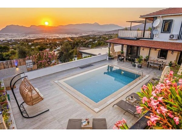 Holiday home in Kaş from £149 per night