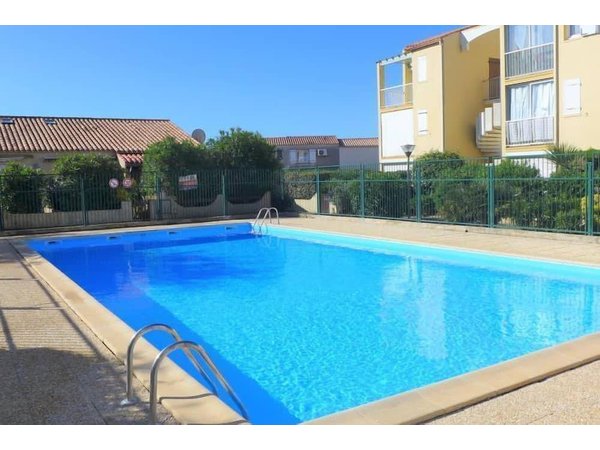 Holiday home in Aude from £46 per night