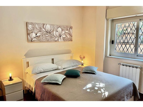 Holiday apartment in Taormina from £112 per night