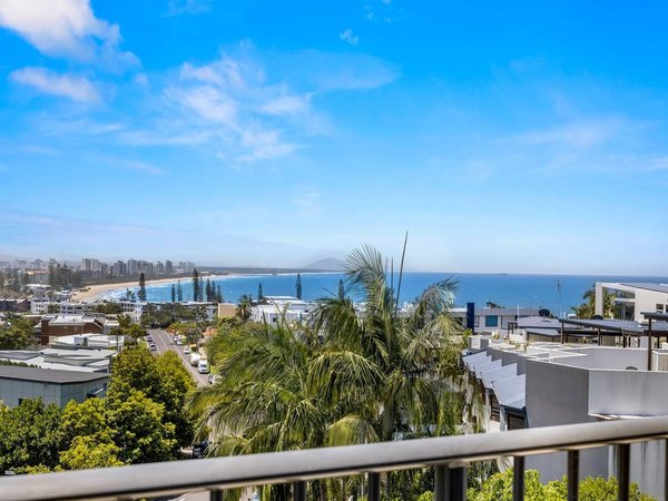 Holiday apartment in Sunshine Coast from £228 per night