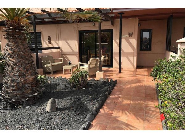 Holiday home in La Oliva from £37 per night