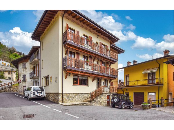 Holiday apartment in Garda Mountains from £84 per night