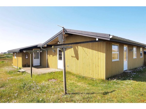 Holiday home in Hvide Sande from £47 per night