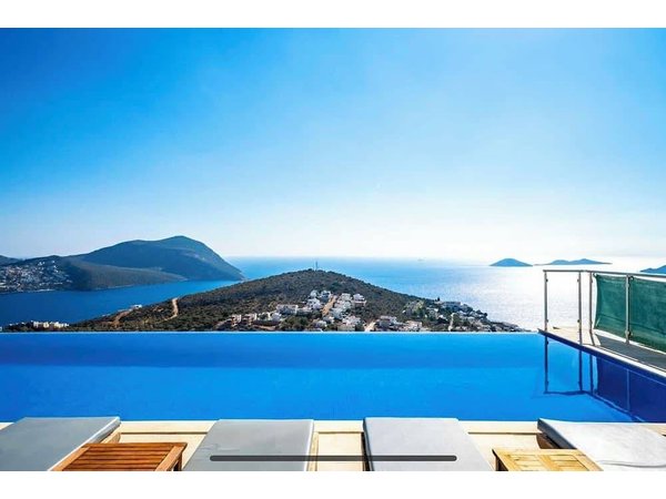 Holiday home in Kaş from £167 per night