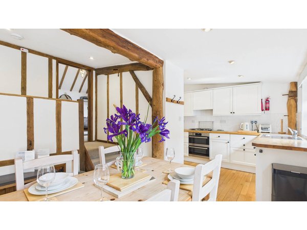 Holiday home in Isle of Wight from £221 per night