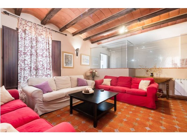 Holiday home in Zufre from £46 per night