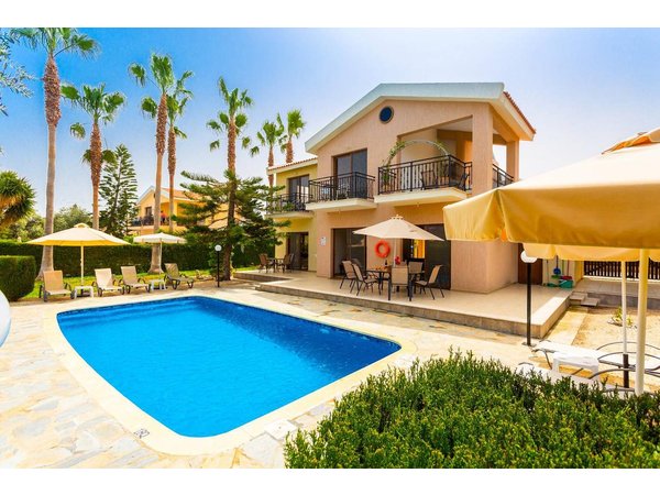 Holiday home in Dasoudi Beach from £249 per night