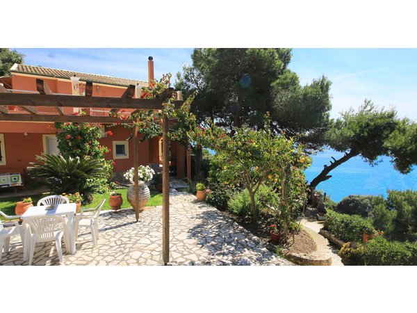 Holiday apartment in Corfu from £37 per night