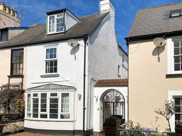 Holiday home in Devon from £97 per night