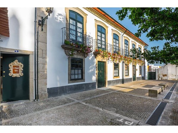 Holiday apartment in Ovar from £70 per night