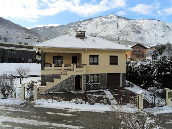 Holiday home in Savoie from £58 per night