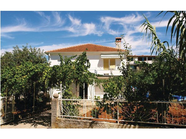 Holiday apartment in Pula from £35 per night