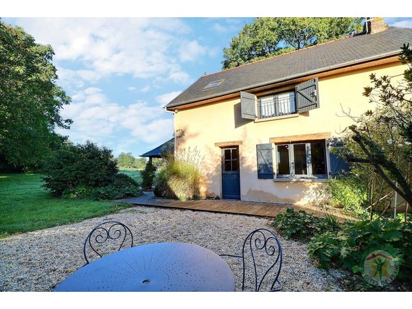 Holiday home in Gaël from £58 per night