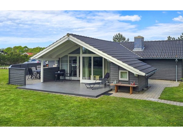 Holiday home in Hemmet from £51 per night