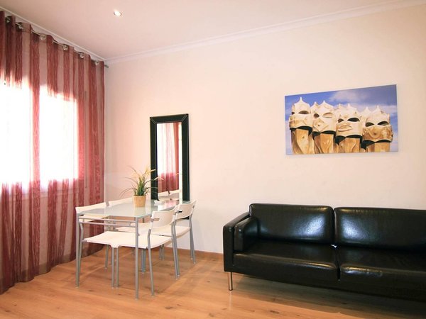 Holiday apartment in Barcelona from £106 per night