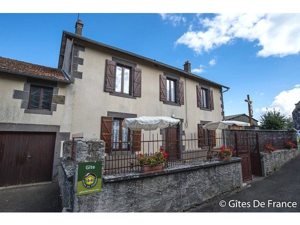 Holiday home in Auvergne from £41 per night