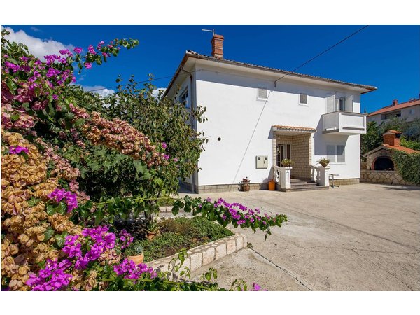 Holiday apartment in Rab from £32 per night
