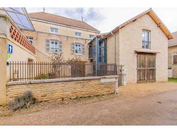 Holiday home in Jugy from £52 per night