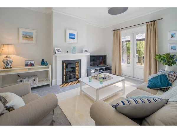 Holiday home in Isle of Wight from £213 per night