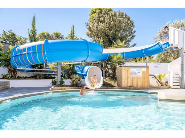 Camping in Angoulins from £41 per night