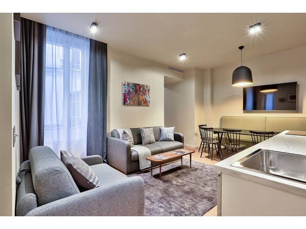Holiday apartment in Paris from £605 per night