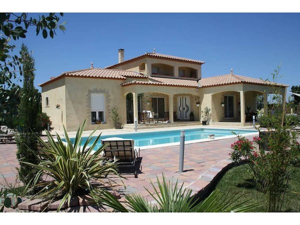 Holiday home in Le Soler from £53 per night