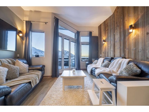 Holiday apartment in Morzine from £1650 per night