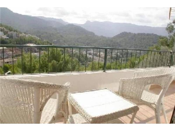 Holiday apartment in Sóller from £64 per night