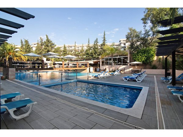 Holiday home in Albufeira from £157 per night