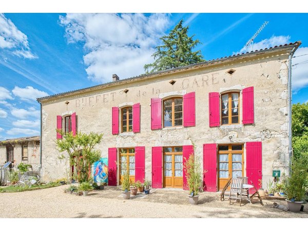 Holiday home in Dordogne from £53 per night