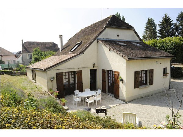Holiday home in Aube from £52 per night
