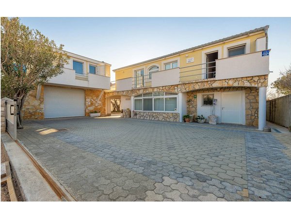 Holiday apartment in Nin from £43 per night