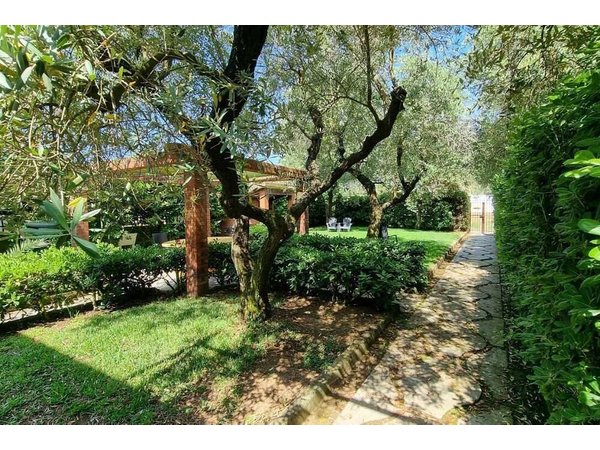 Holiday home in Fondi from £204 per night