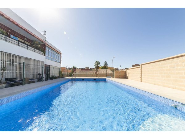 Holiday apartment in Roquetas de Mar from £40 per night