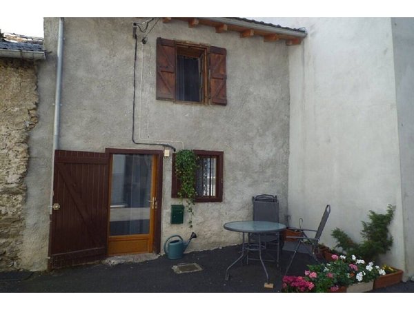 Holiday home in Auzat from £47 per night